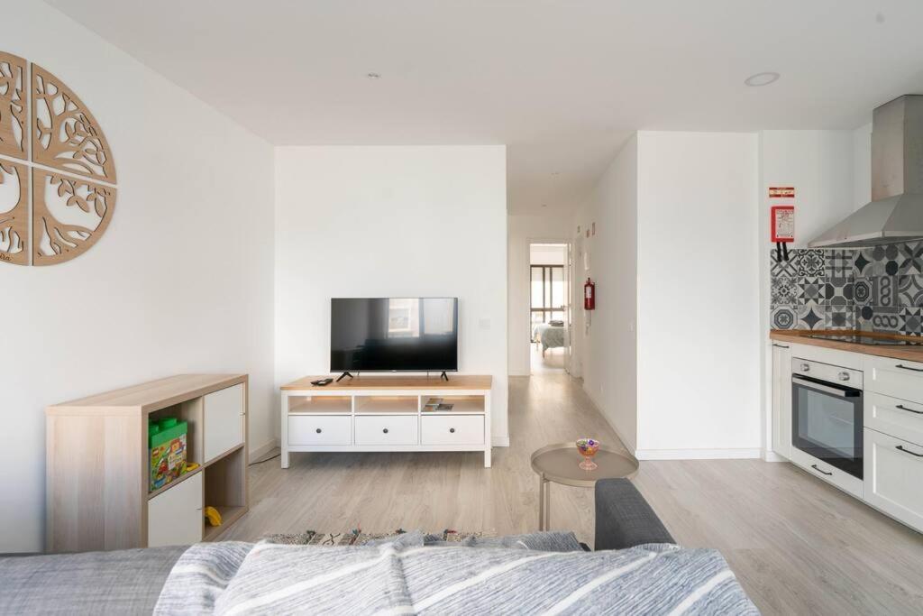 Casa Oliveira - Sunny 2-Bed Retreat Steps From The Beach Armação de Pêra 外观 照片